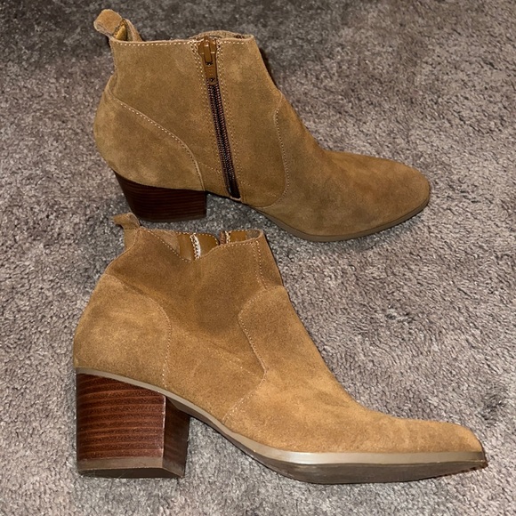 Brown booties - Picture 2 of 2